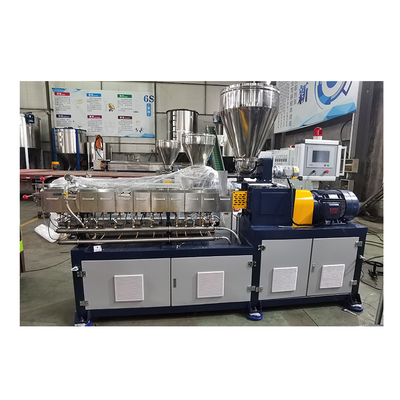 Máquina de extrusão de grânulos de plástico paralelas de rotação conjunta de parafuso com velocidade de 500 rpm